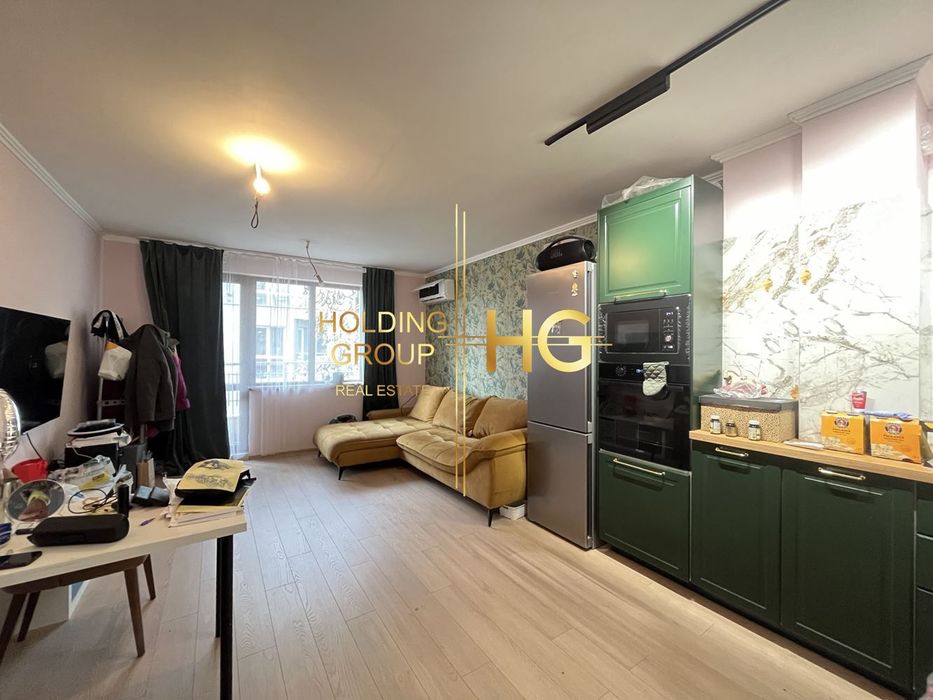 Продава се Тристаен апартамент в Варна, Център - 97 кв.м за 2578 €/кв.м - Снимка #1