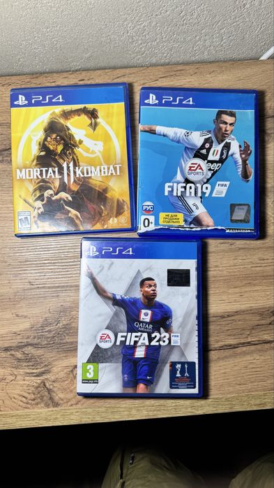 Продаю Ps4 pro 1 tb
