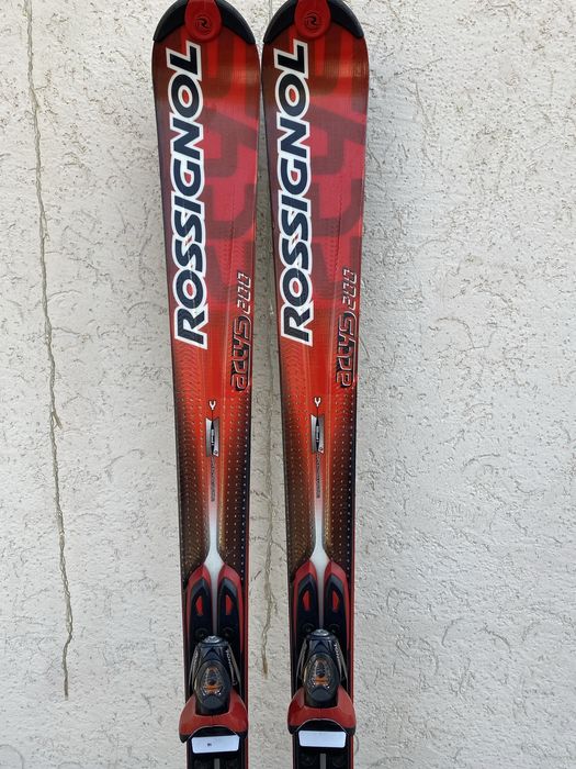 Продам оригинальные лыжи Rossignol