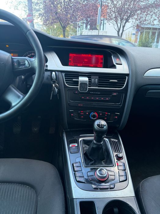 AUDI A4 2009 — imagine 11