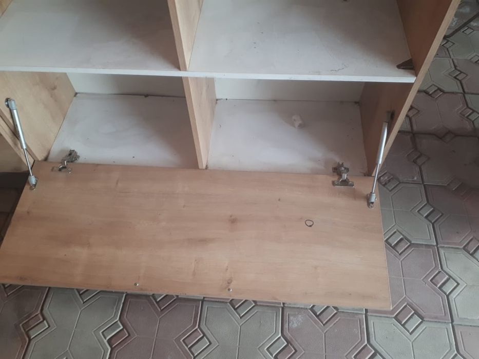 Шкафы,полки,стойки