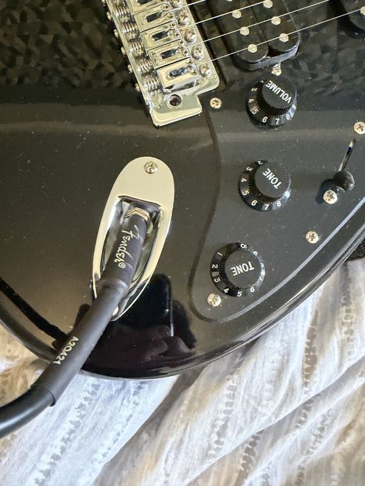Squier by Fender Stratocaster