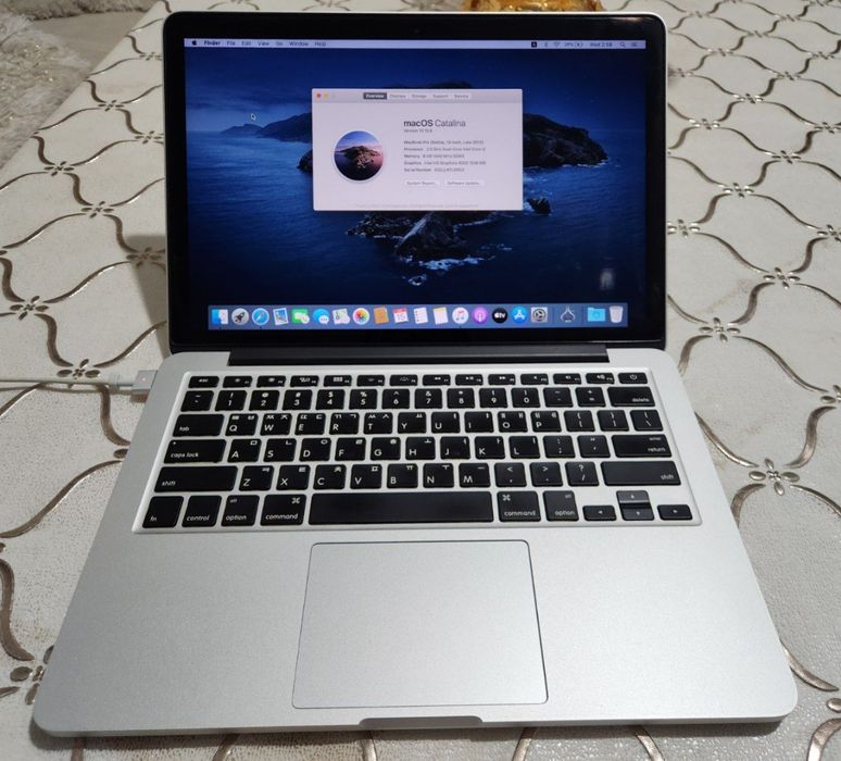 Macbook pro 2012
Ram 16 gb 
Xotirasi 512 gb
Touch bar funksiyasi ish