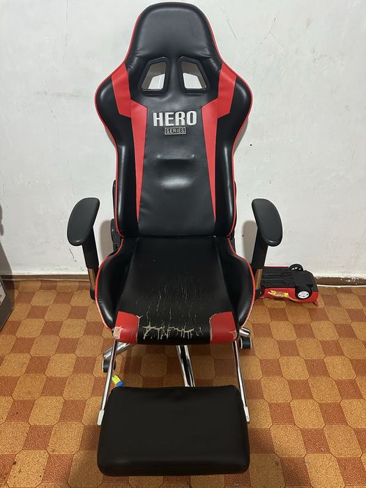 Кресло игровое компьютерное