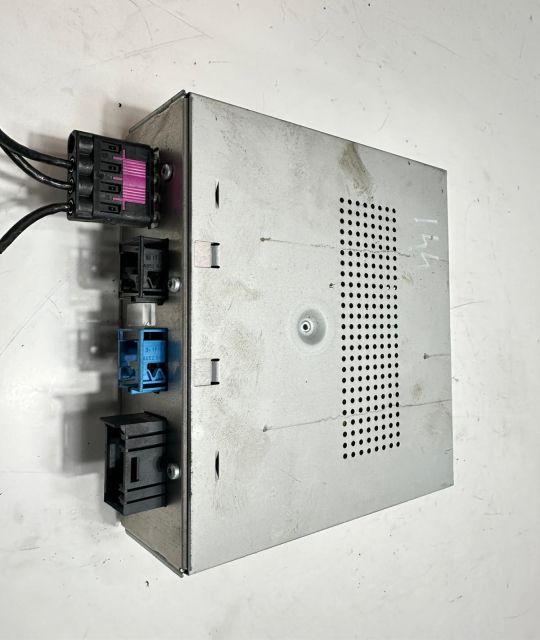 TV tuner auto A2219002604 Mercedes-Benz E-Class W212