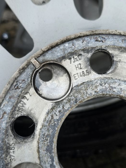 Гуми и джанти 17" Mercedes 5x112 W204