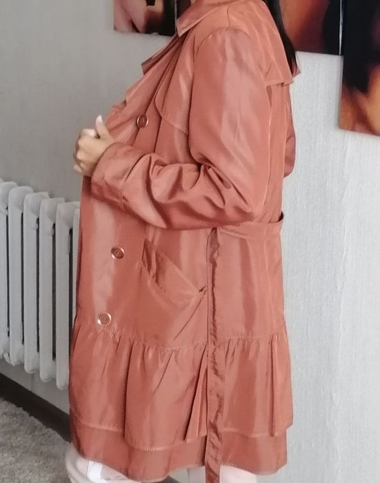 Продам пальто, плащ. Идеальное состояние!