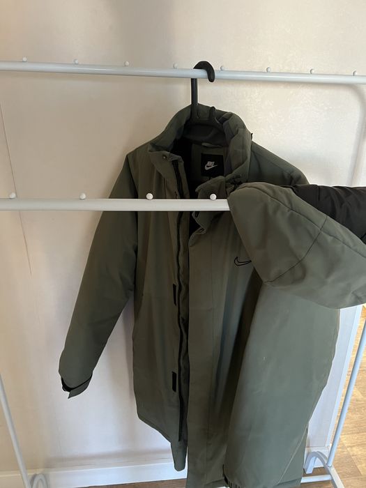 Продам куртки по 3000