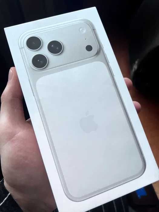 iPhone 17 Pro Max 256 Silver - Sigilat