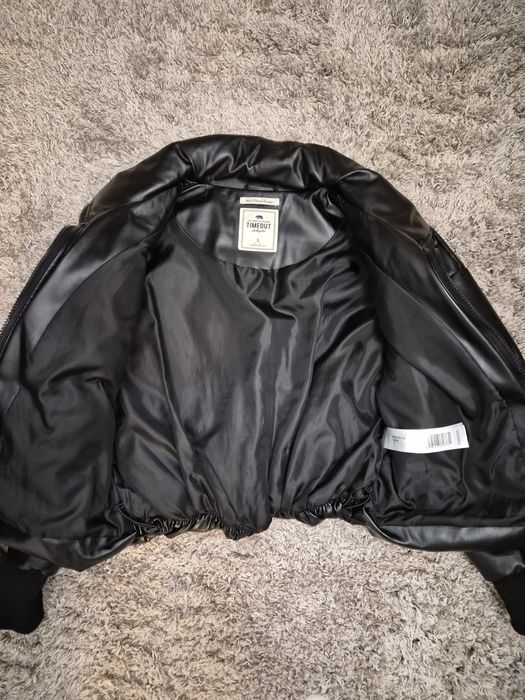 Дамско зимно яке TIMEOUT