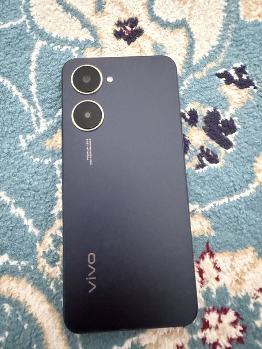 Продаю Vivo Y03 128gb