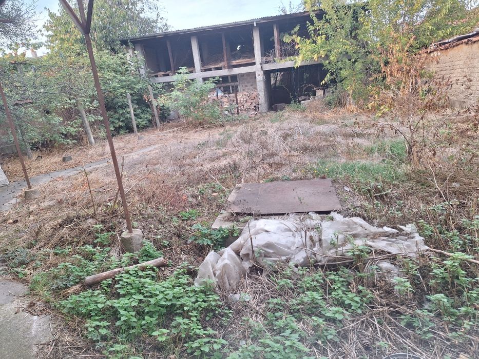 Продава се Къща в с. Горно Сахране, Област Стара Загора - 143 кв.м за 357 €/кв.м - Снимка #2