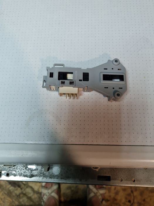 Продам запчасти для стиральных машин