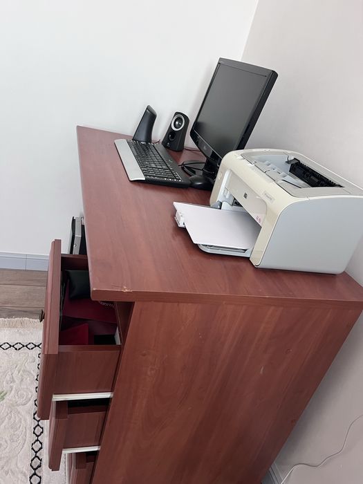 Стол компьютерный