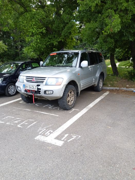 Vând urgent Mitsubishi pajero mk3