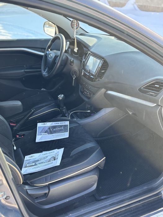 Продам веста 2017 год!