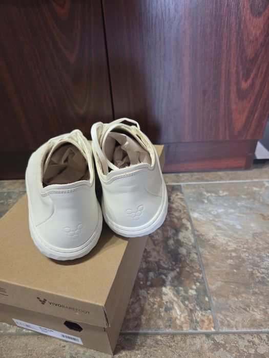 Боси обувки Vivobarefoot