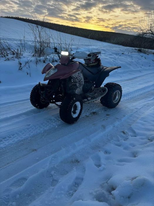 Vând Atv  Kymco Maxxer
Kymco maxxer 300cc 
Lanț nou 
Pinion spate nou