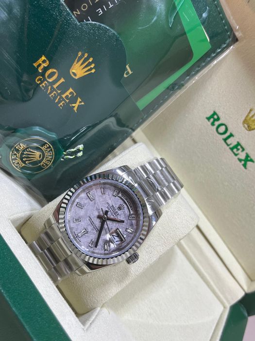 Ceas Rolex Day-Date de damă