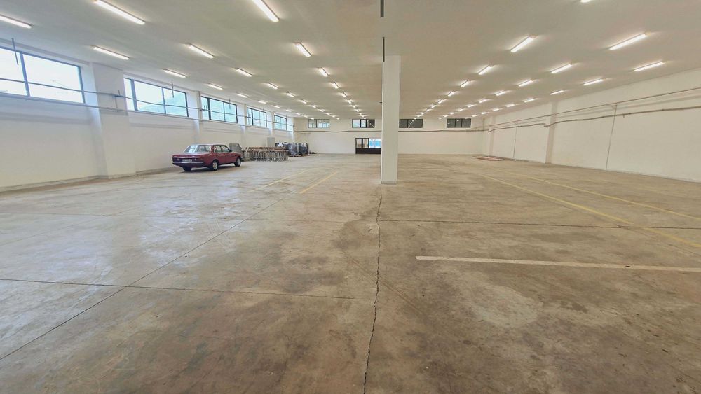 Дава се под наем Склад в Своге - 1300 кв.м за 2295 € - Снимка #7