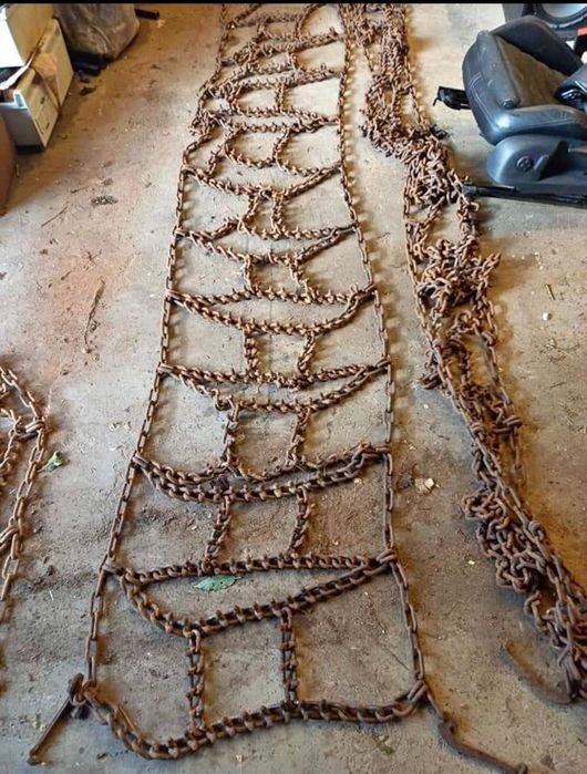 Вериги с шипове.