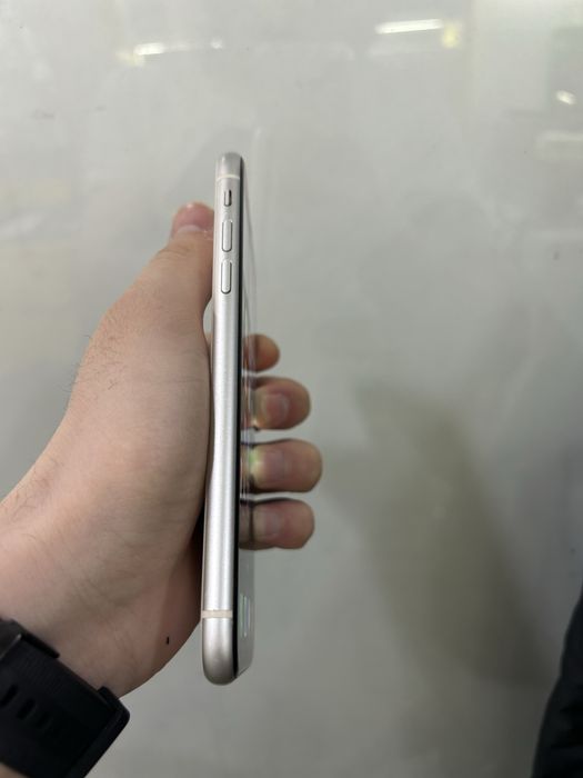 Продам iPhone 11 128gb