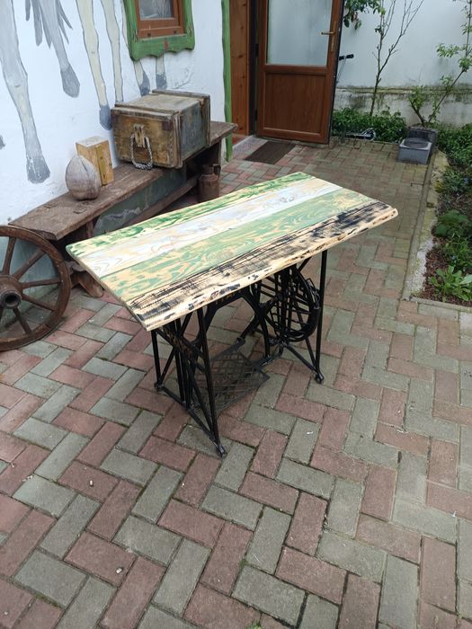 Mese exterior, terasa sau crama