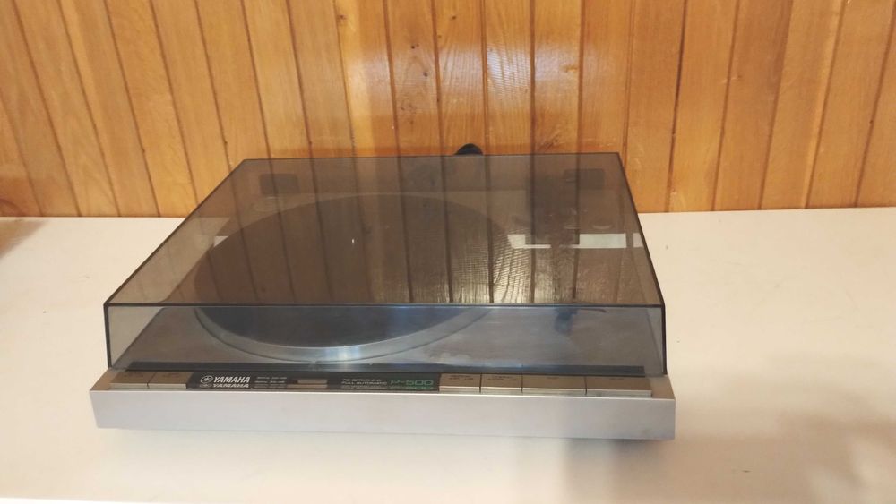 pt discuri vinil un pickup Yamaha P500 direct drive