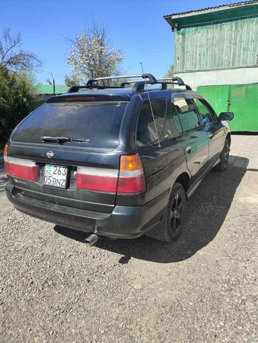 Ниссан Рнесса 1998 г.в.