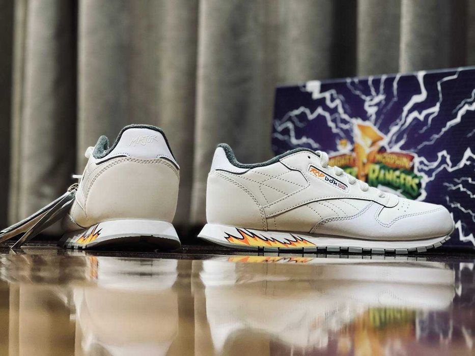 Reebok Classic кожаные кроссовки РАЗМЕР 35,36,37