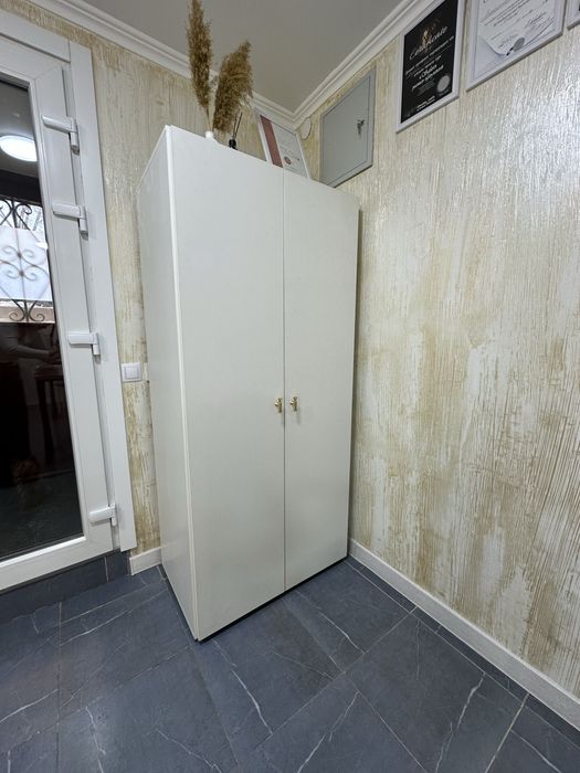 Продам плательный шкаф