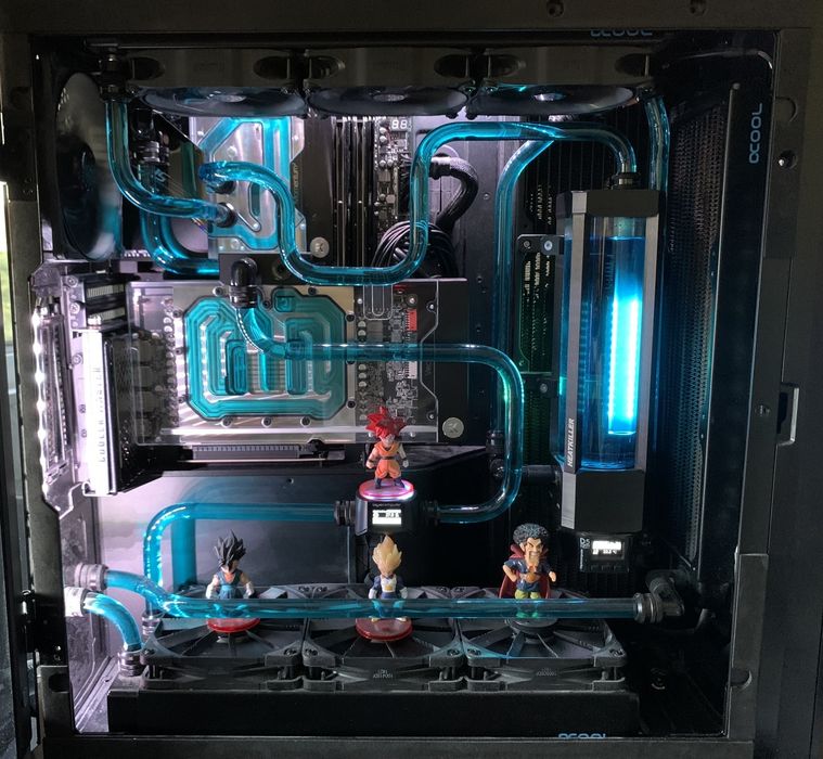 Phanteks Enthoo 719 Extreme Workstation and Dual-system