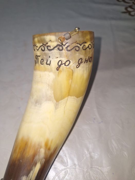 Продам 2 рога для вина: «Пей до дна»