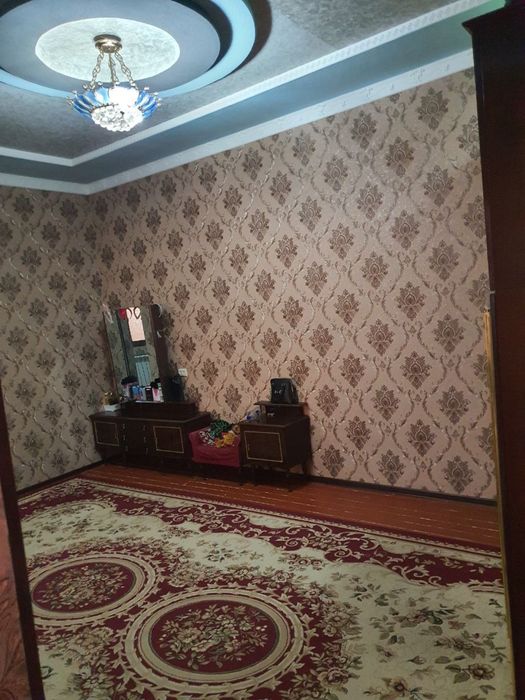 Навоий шаҳар Умид қўрғонида ҳовли