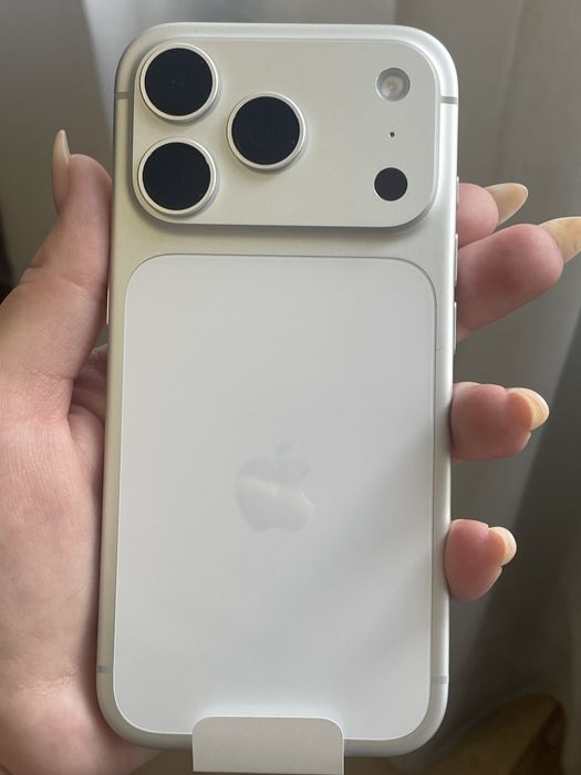Новый Iphone 17 pro 1 TB
