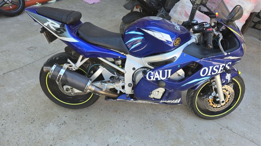 Vând Yamaha YZF-R6
