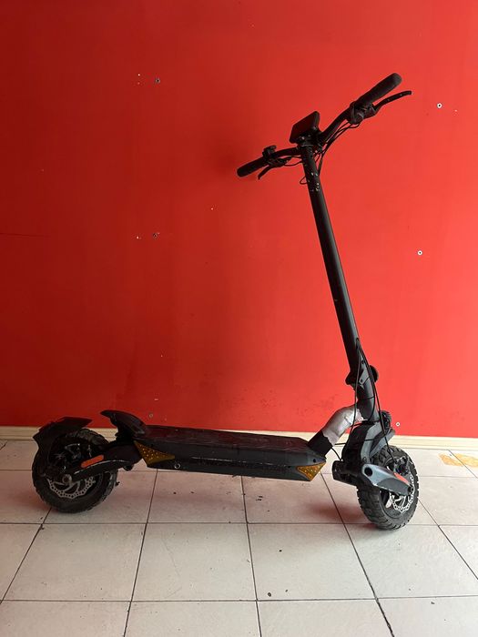 Продавам електрически скутер BE COOL