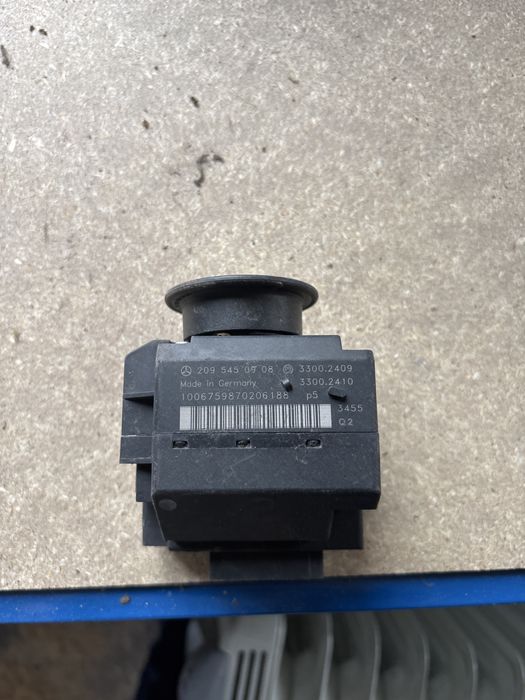 Гълтач за ключ за мерцедес