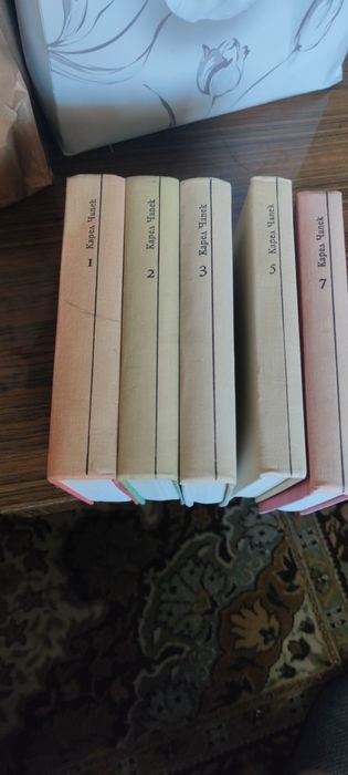 На руски: Джек Лондон, К. Чапек, М. Твен, Р. Л. Стивъндън