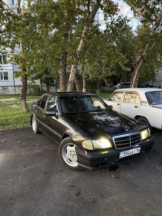 Продам мерс c180 обьем 2.3