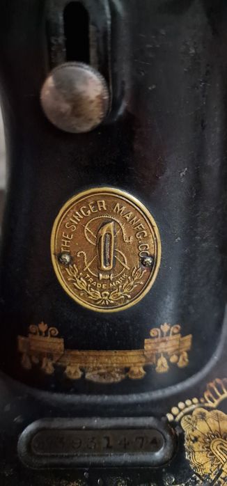 Masina de cusut ZINGER originala