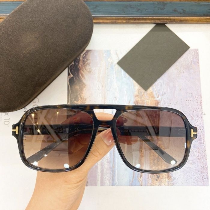 Ochelari noi Tom Ford