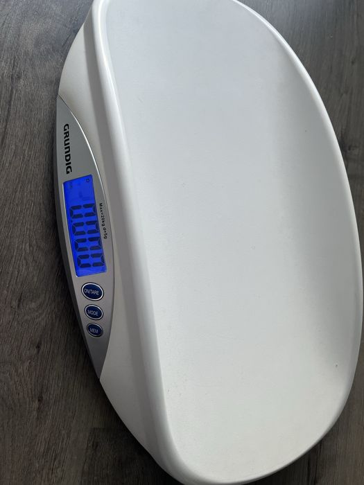 Бебешки кантар Grundig