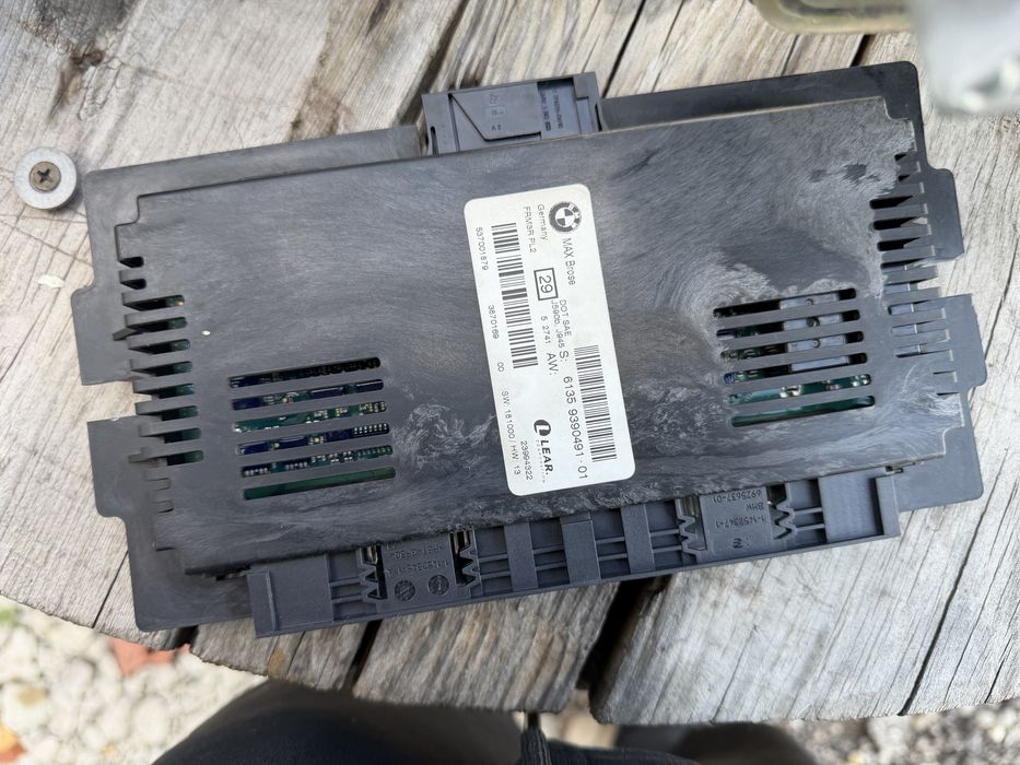 Завиващ ксенон бмв е90 е91 facelift