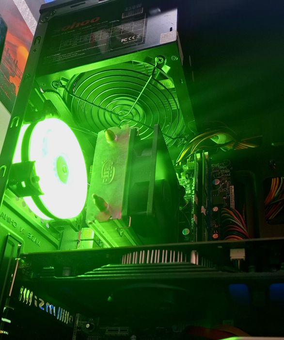 Продам компьютер в полном комплекте