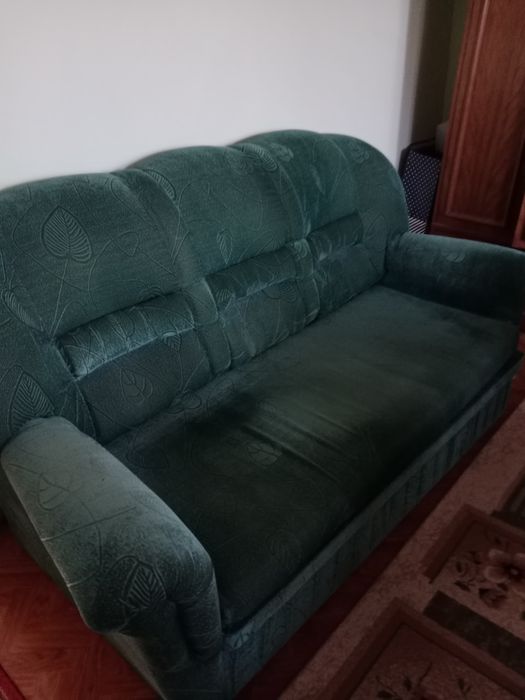 Продается диван.