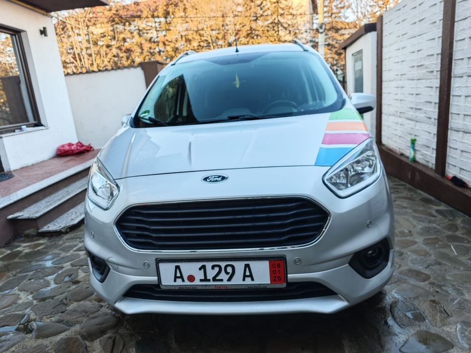 FORD Tourneo Courier 2018 — imagine 3
