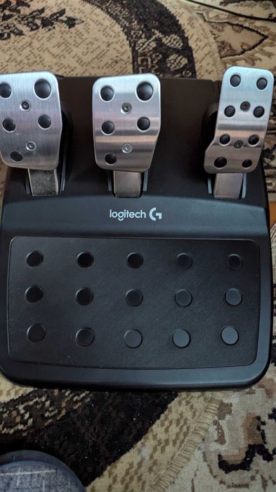 Logitech G29 + Schimbător Viteze Inclus | PC / PS4 / PS5 | Stare Foarte Bună