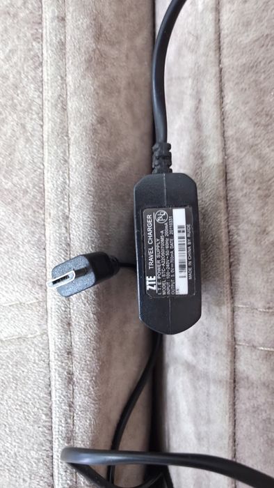 Зарядное устройство