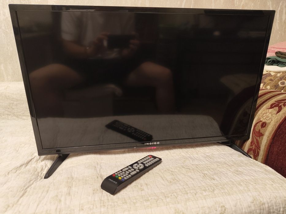 Продам телевизор indigo 32"